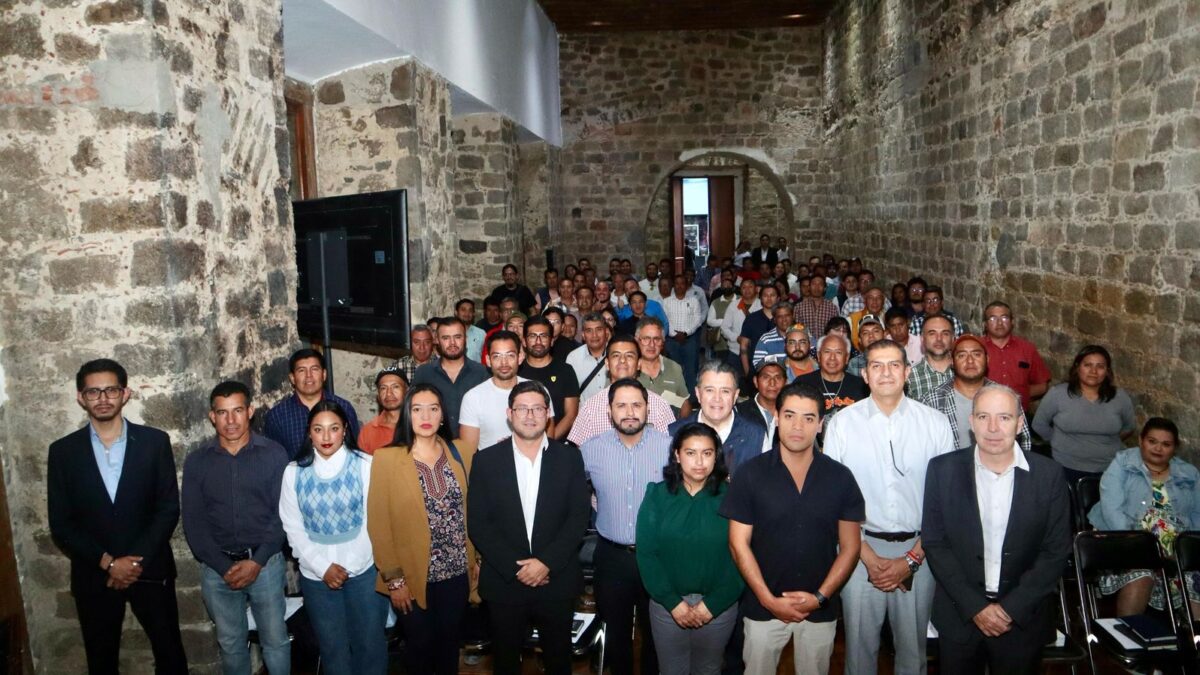 Ayuntamiento de Zacatlán inicia capacitaciones para certificar a responsables de obra