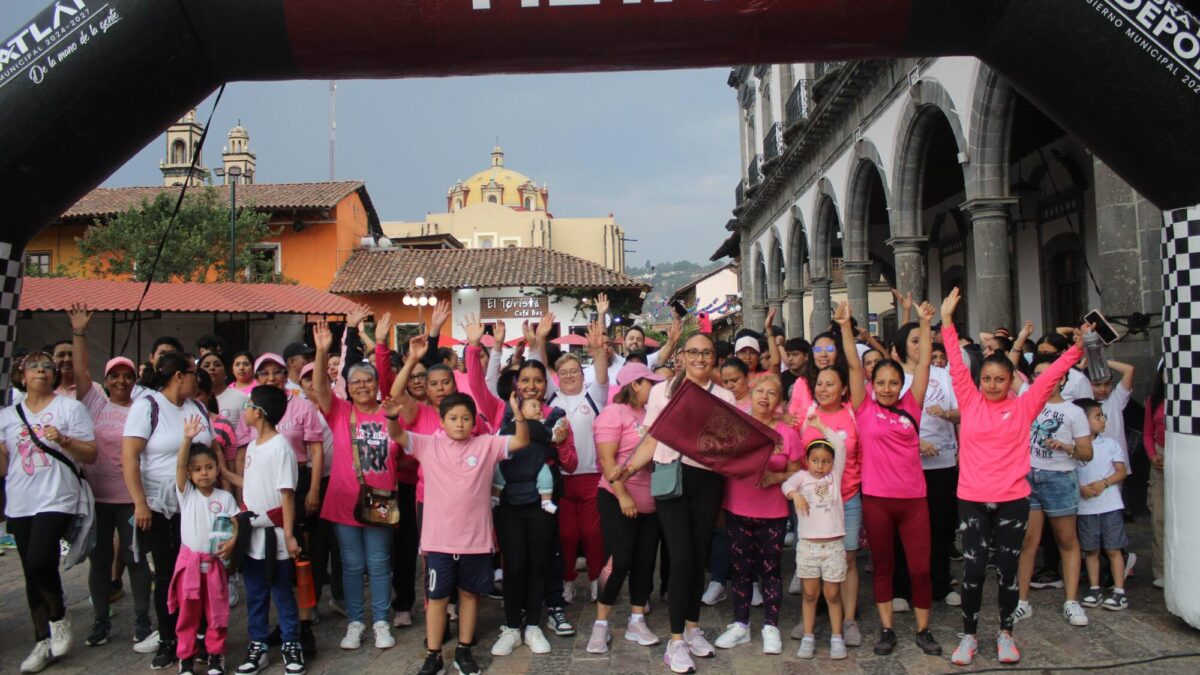 Todo un éxito la Carrera por el Día Internacional para la Donación de Leche Materna; 350 personas participaron