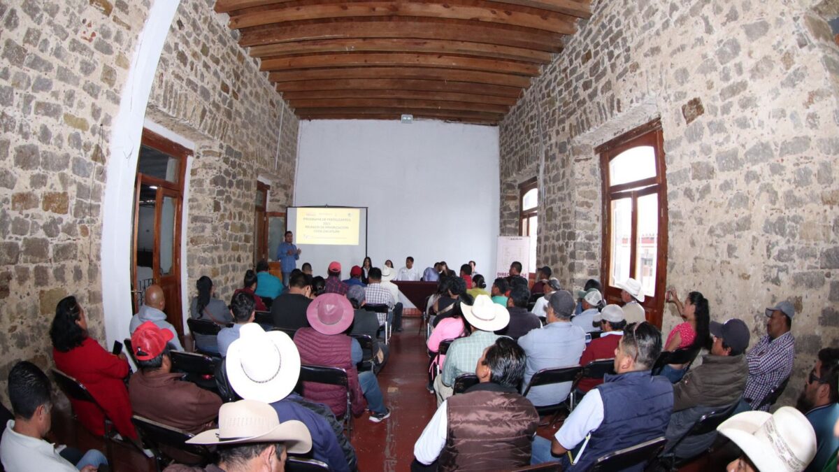 En Zacatlán autoridades de los tres órdenes de gobierno se preparan para entrega de fertilizante