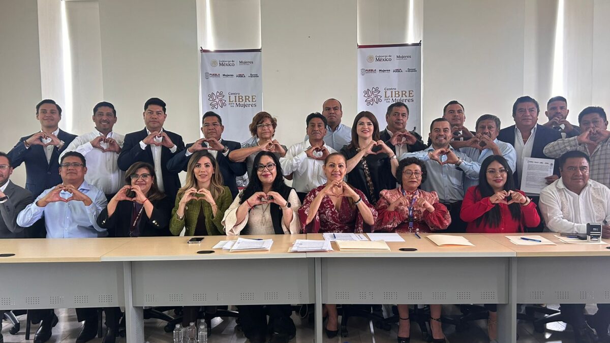 Mujeres de Zacatlán tendrán autonomía económica gracias a instalación del Centro Libre