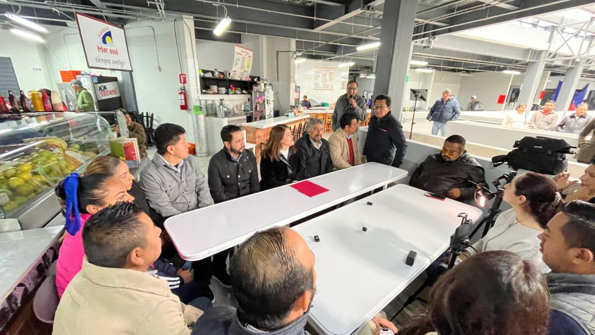 Bety Sánchez impulsa reactivación económica del Mercado Revolución