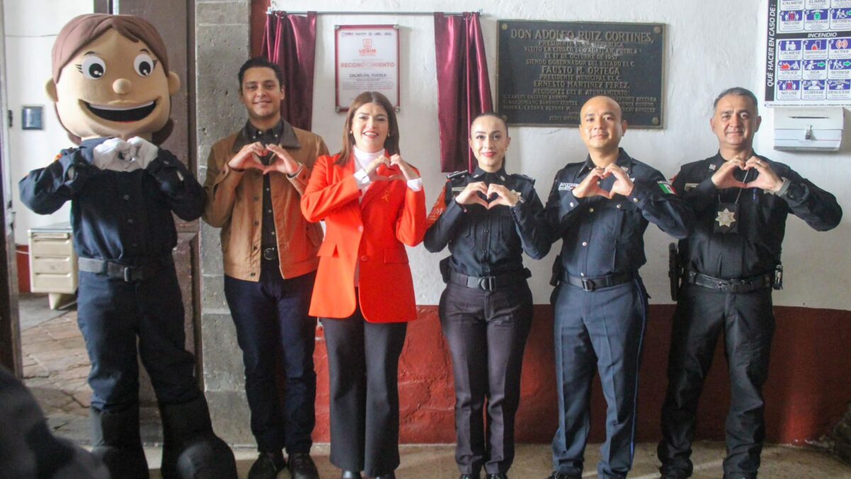 Zacatlán instala la UDAIM; policías toman protesta para atender a mujeres víctimas de violencia