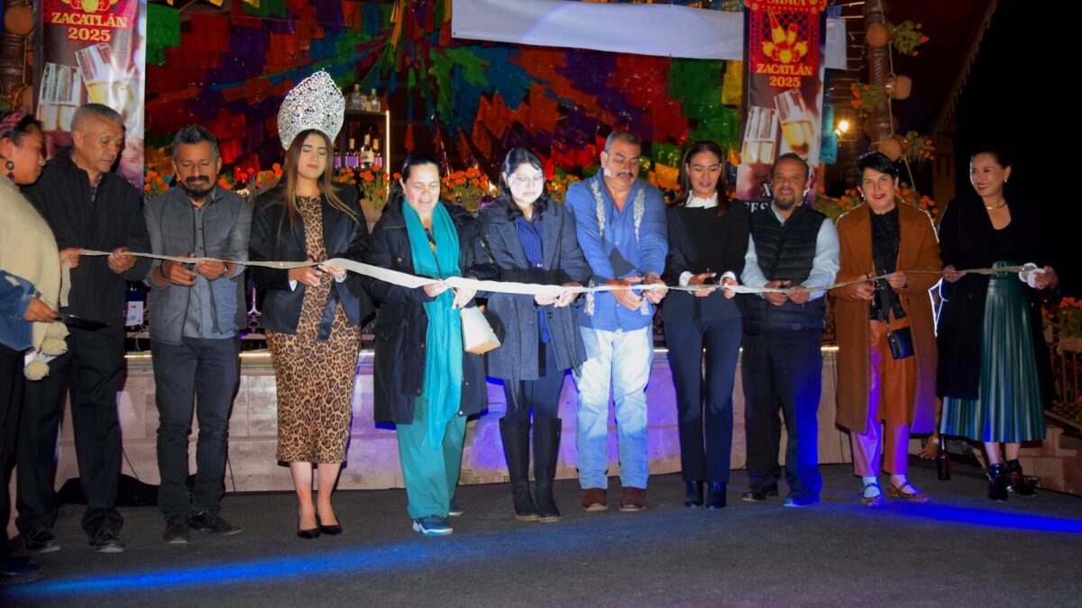 Gran noche se vivió en Zacatlán durante la inauguración del Festival de la Sidra edición 17