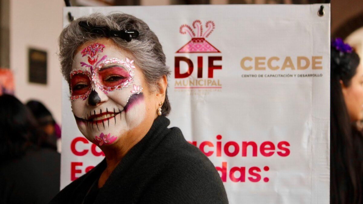 Pintacaritas, pasarela de catrinas, música y calles inundadas de niños… esto fue lo que se vivió en Zacatlán