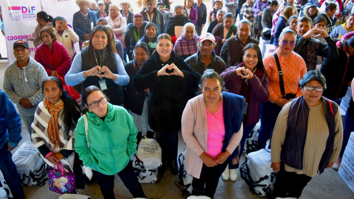 DIF Municipal y SEDIF entregan apoyos alimentarios en Zacatlán; más de mil 200 beneficiarios