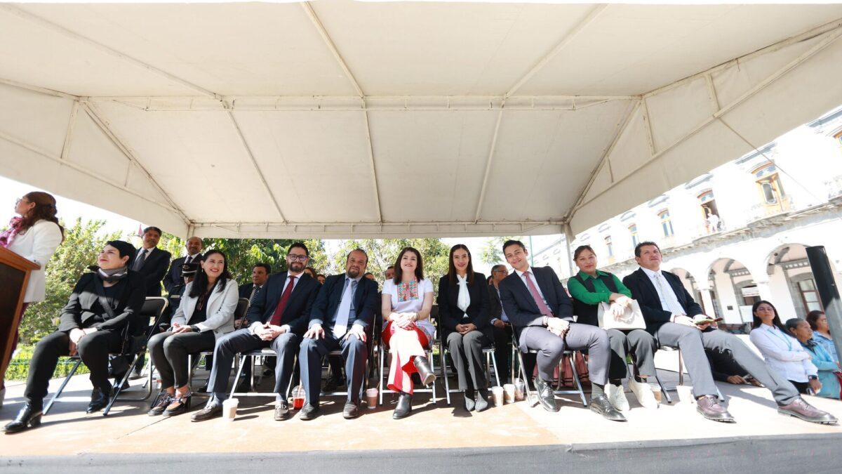 En Zacatlán conmemoran el 115 aniversario de la Revolución Mexicana y honran a los héroes zacatecos