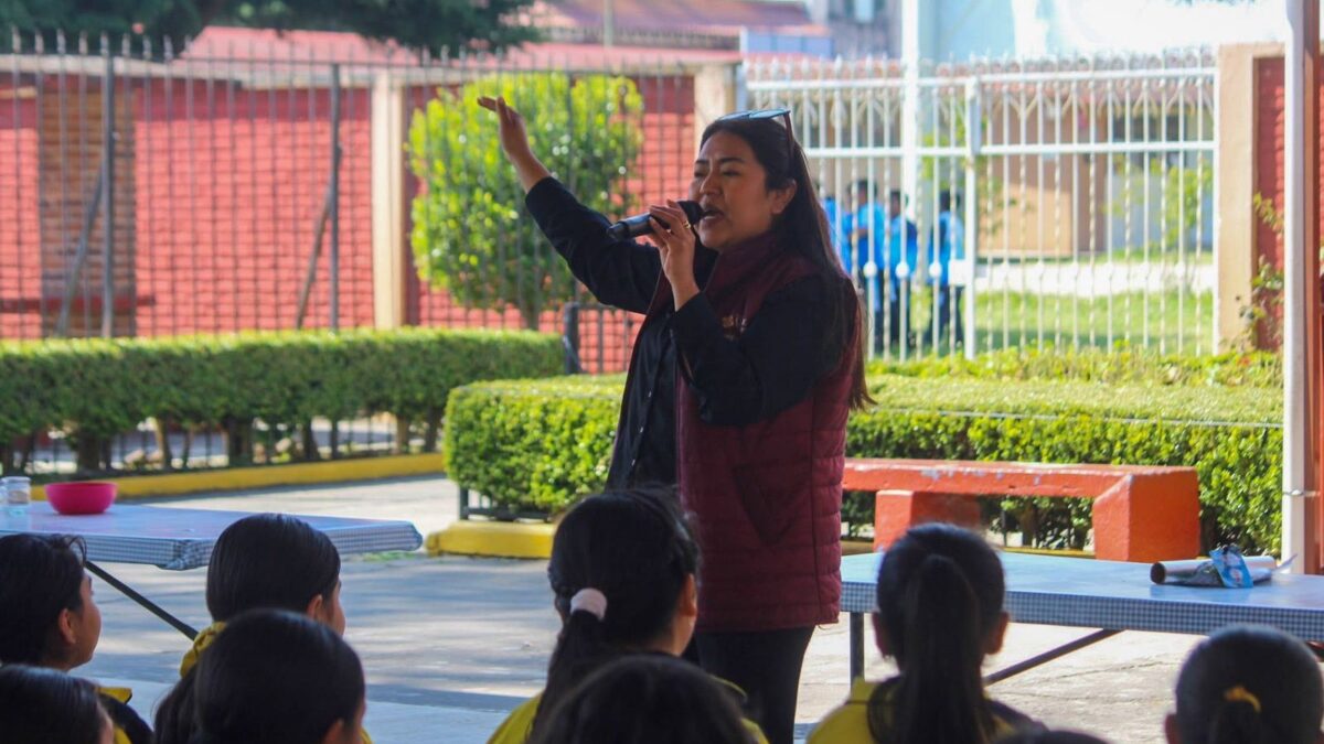 Impulsan a niñas de Zacatlán a pensar en grande y soñar con un mejor futuro