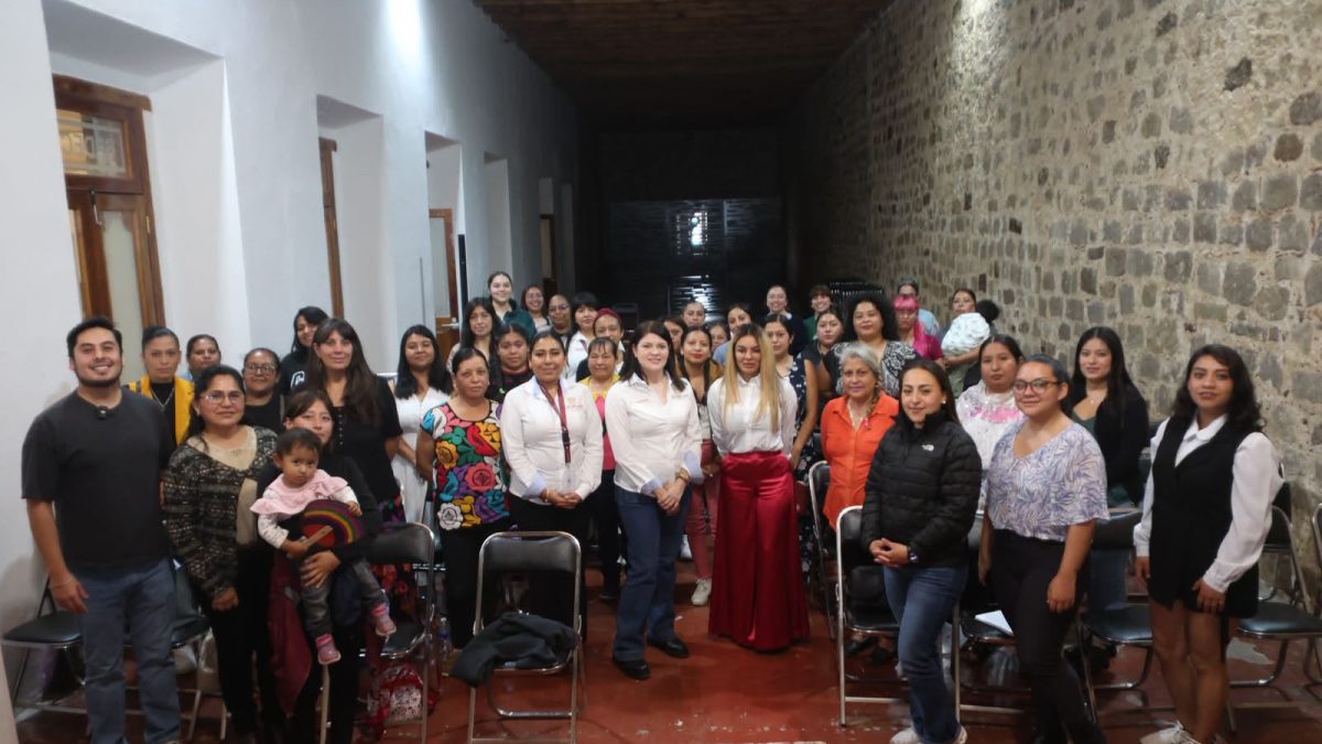 Más de 110 participantes inician capacitación con el programa Impulsa Mujer en Zacatlán