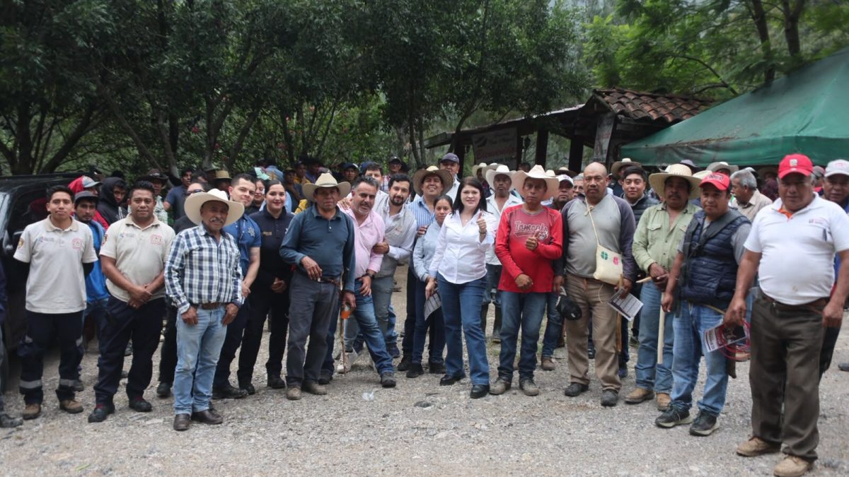 #AgendaZacatlánSustentable: faena masiva y capacitación sobre descargas residuales de negocios alimentarios