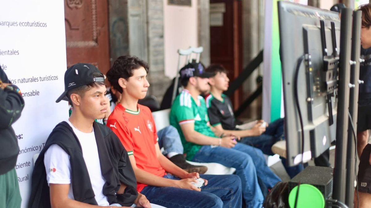 Gobierno Municipal de Zacatlán Inicia actividades mundialistas con el circuito “Campeones de Barrio”.