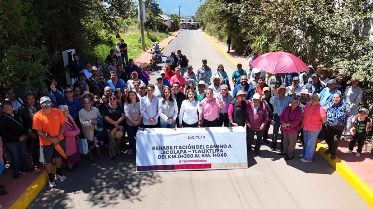 Vecinas y vecinos de Jicolapa y Tlalixtlipa, agradecen a Bety Sánchez pavimentación de su carretera