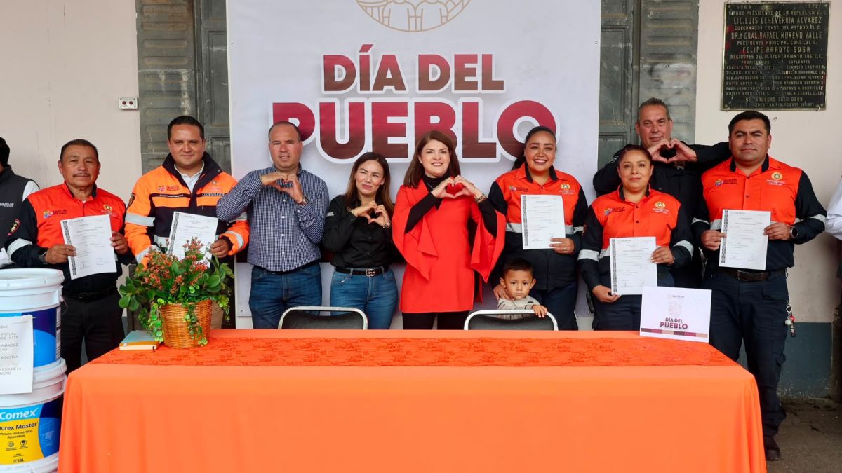 Bety Sánchez se mantiene cercana al pueblo: realiza entrega de apoyo alimentario, da apoyos sociales en el #DíaDelPueblo y entrega estímulos a bomberos