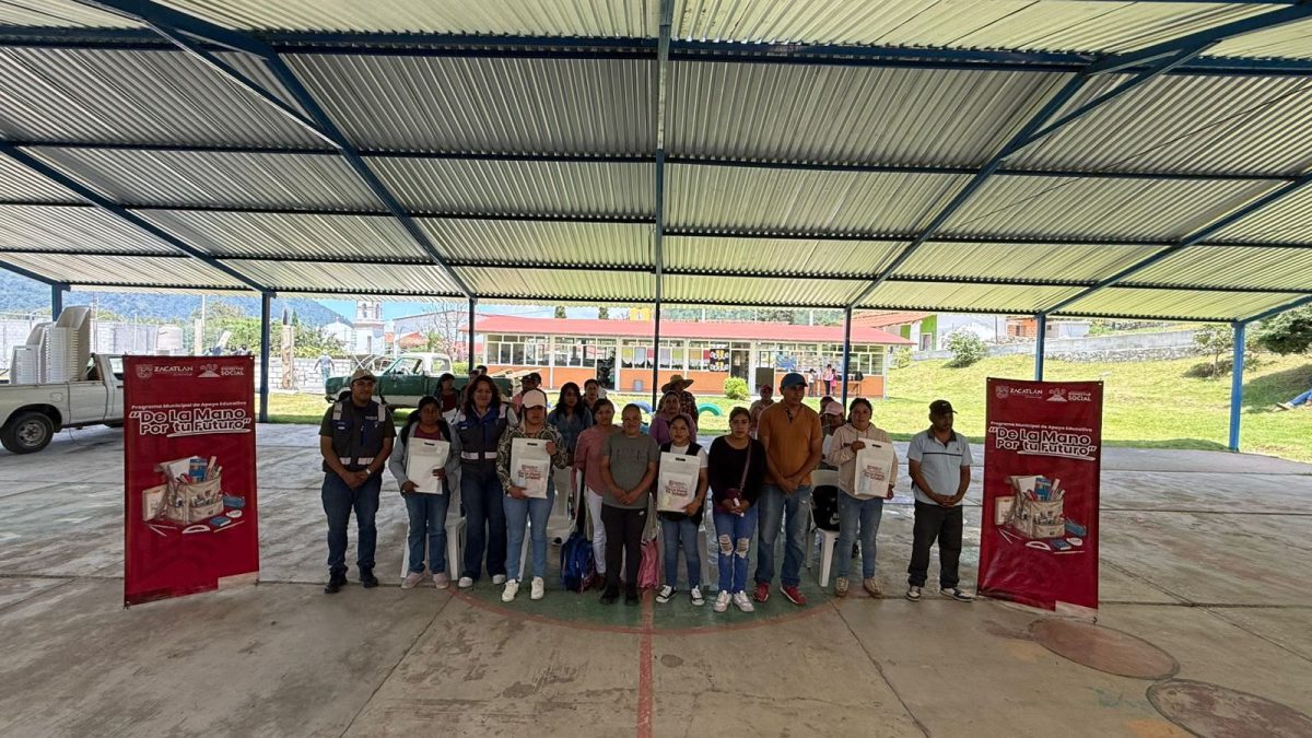Con útiles escolares, niñas y niños de Cuacuila y Otlatlán aprovecharán mejor sus clases